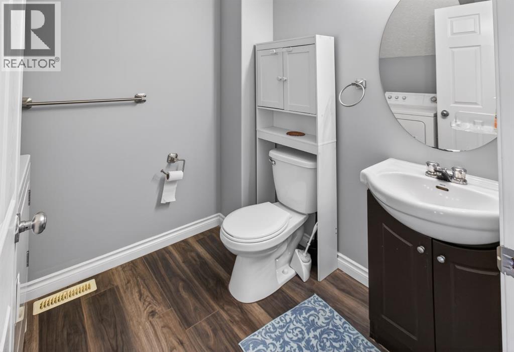 108 Kodiak Crescent - 10