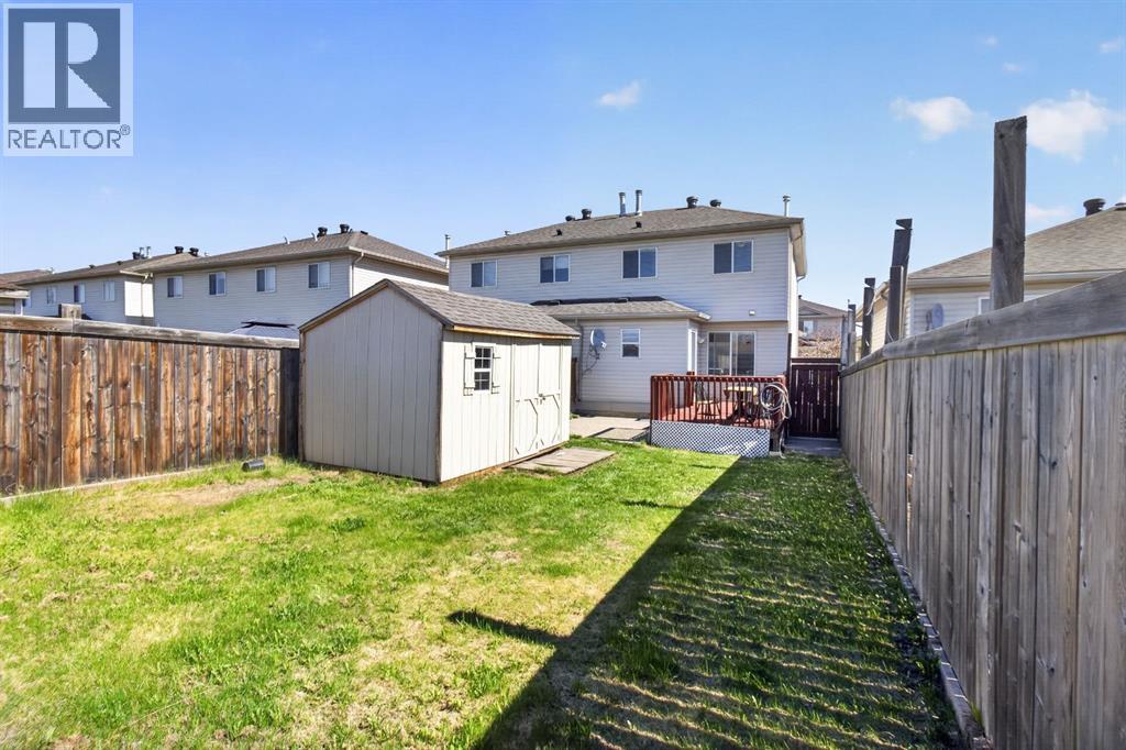 108 Kodiak Crescent - 39