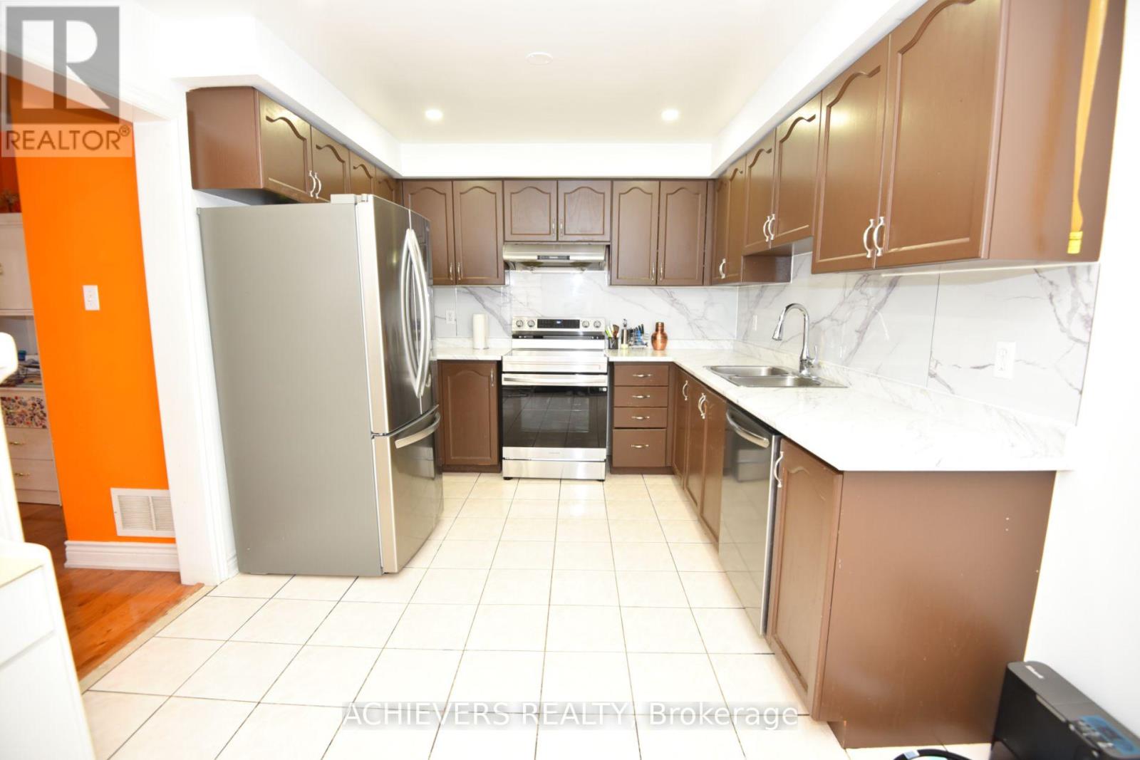 83 CLOVER BLOOM ROAD - 13