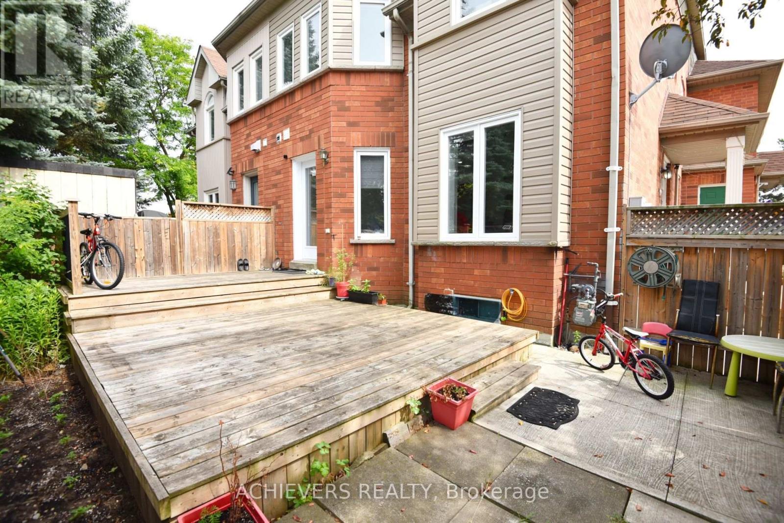 83 CLOVER BLOOM ROAD - 40
