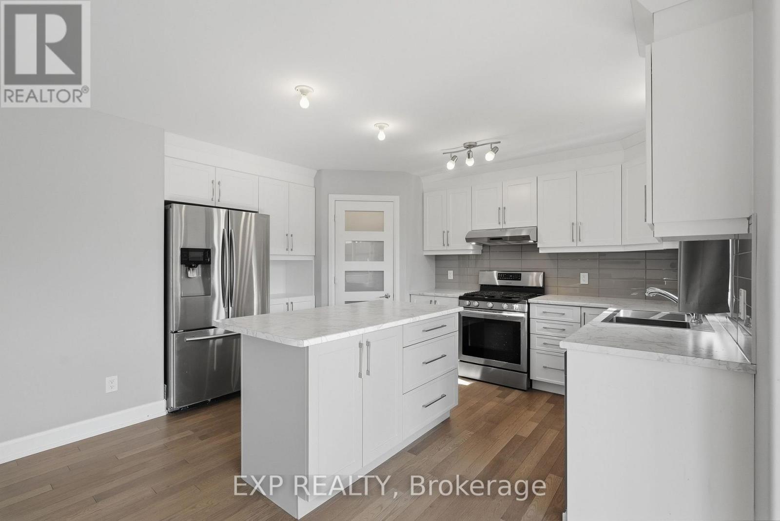 224 CAPRI AVENUE - 11