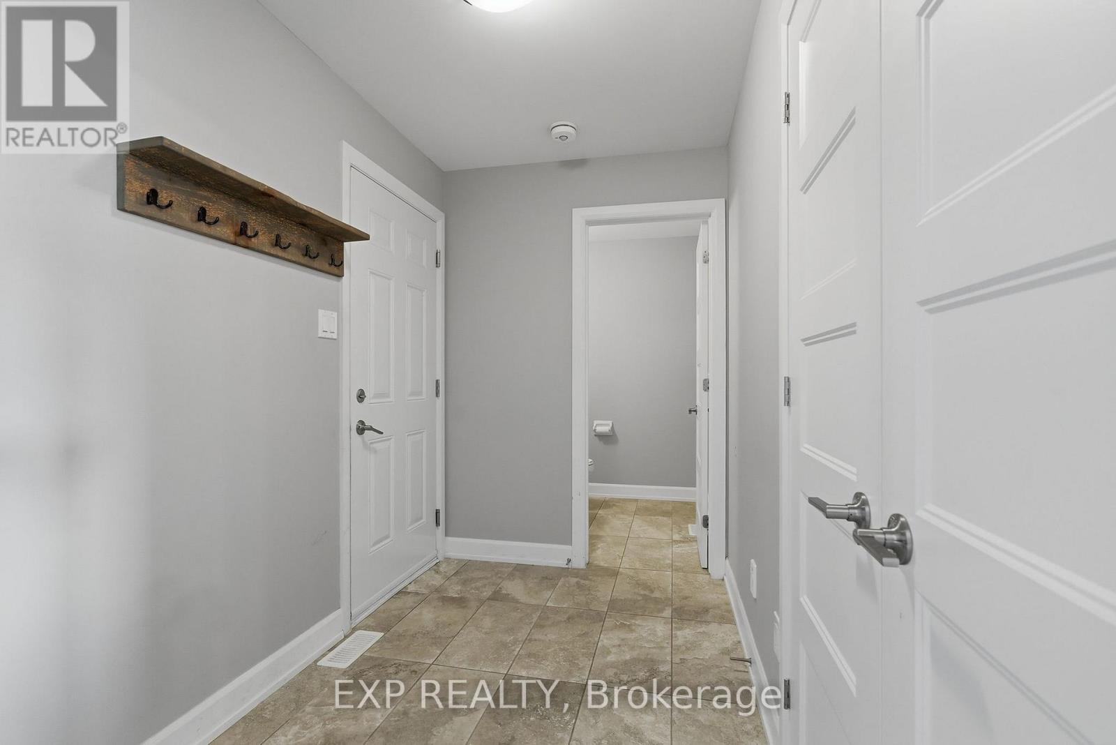 224 CAPRI AVENUE - 21