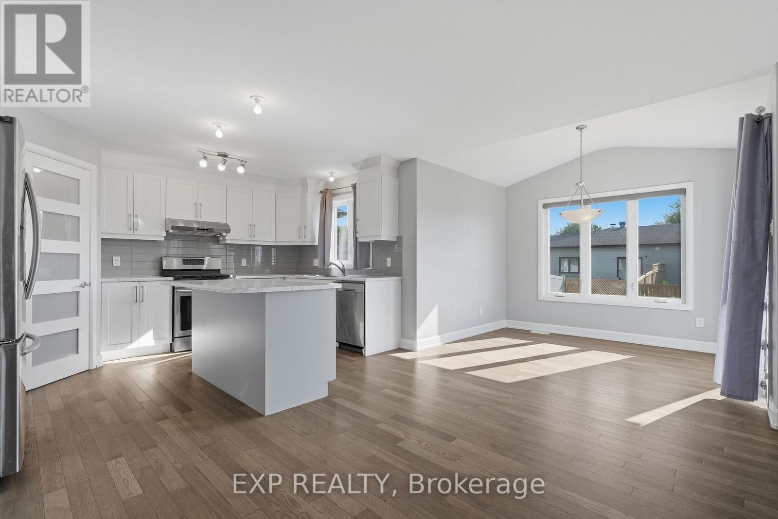 224 CAPRI AVENUE - 9