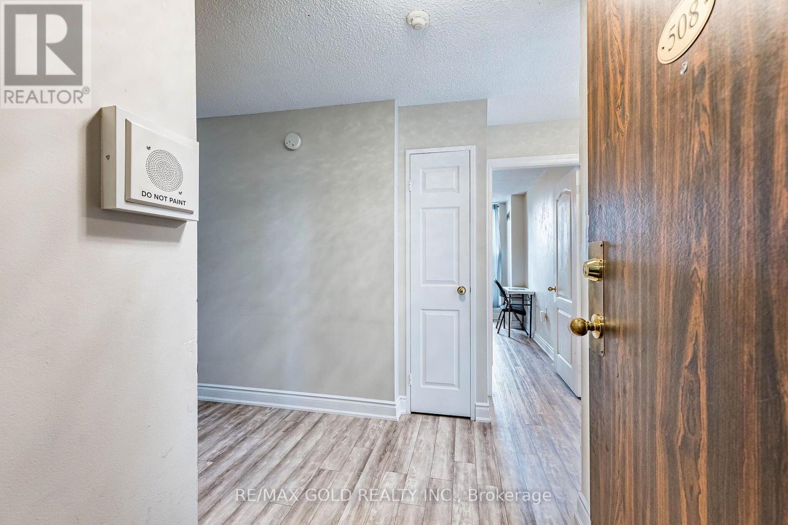 #508 18 KNIGHTSBRIDGE ROAD - 10