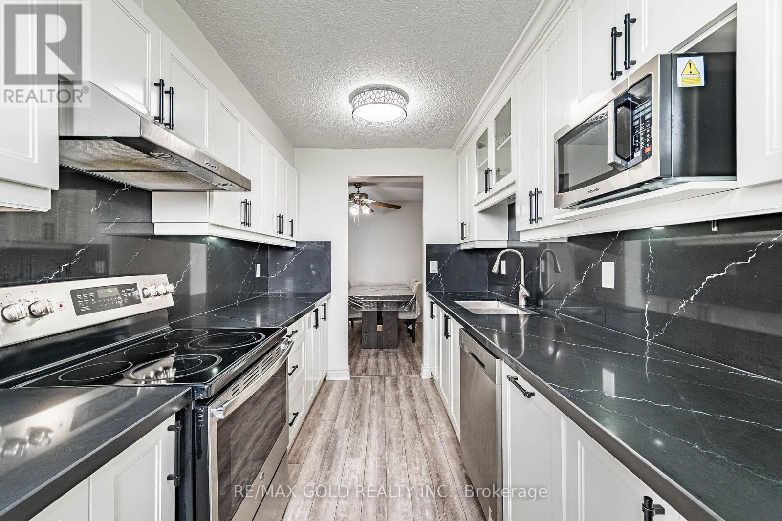 #508 18 KNIGHTSBRIDGE ROAD - 29