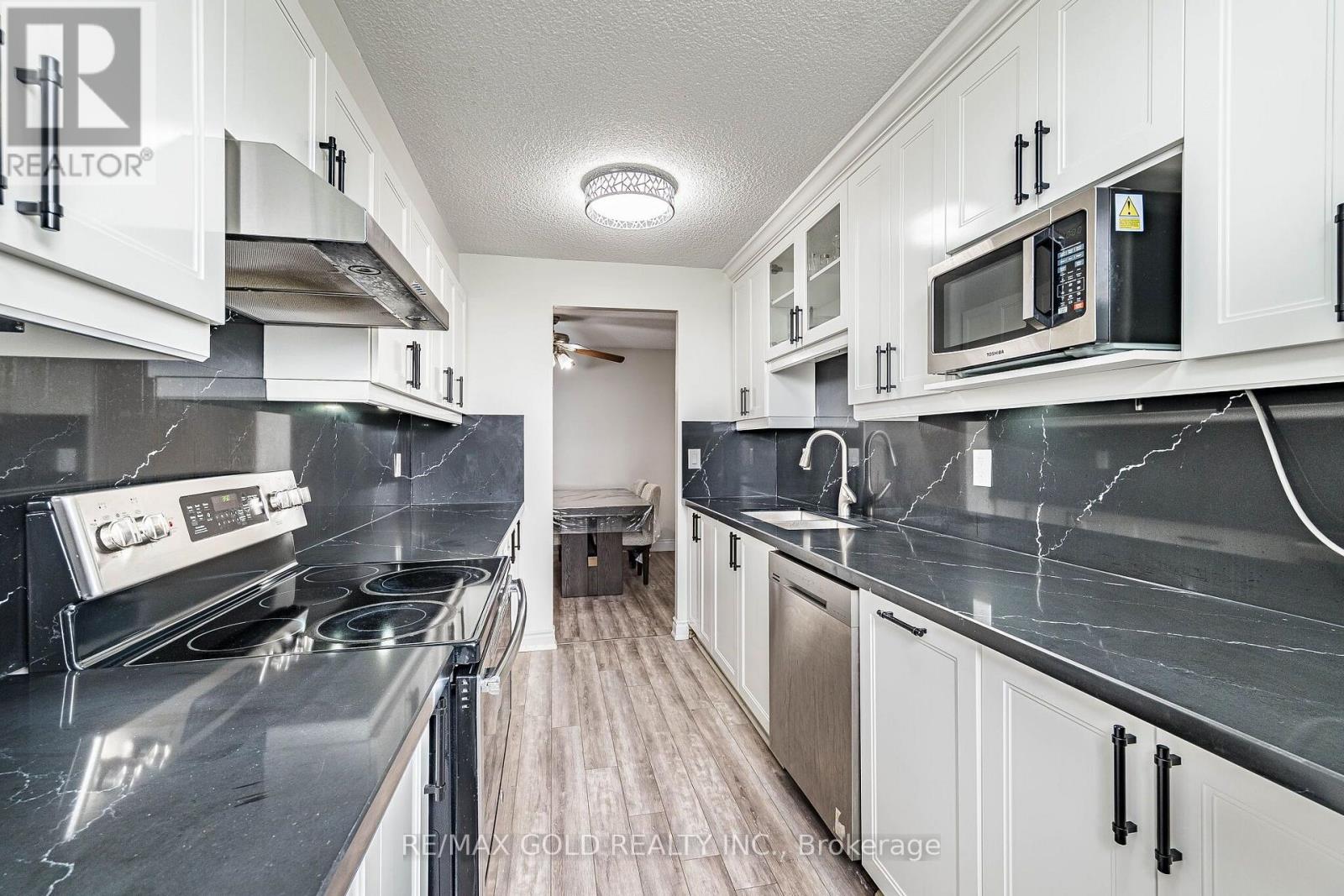 #508 18 KNIGHTSBRIDGE ROAD - 30