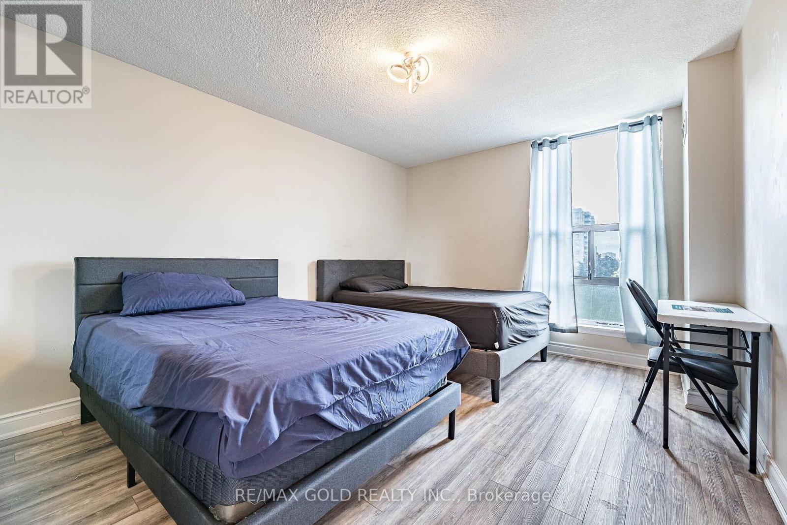 #508 18 KNIGHTSBRIDGE ROAD - 41