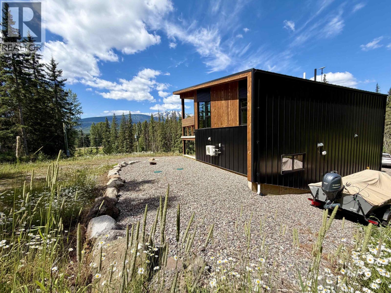 120 COLIN ROAD, Smithers