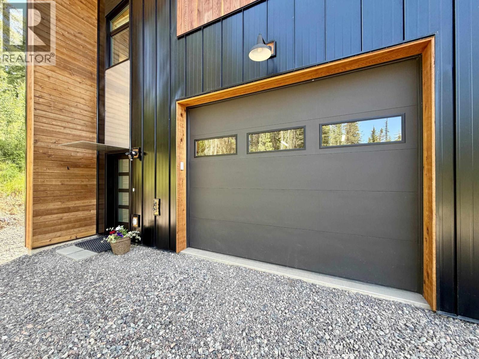 120 COLIN ROAD, Smithers