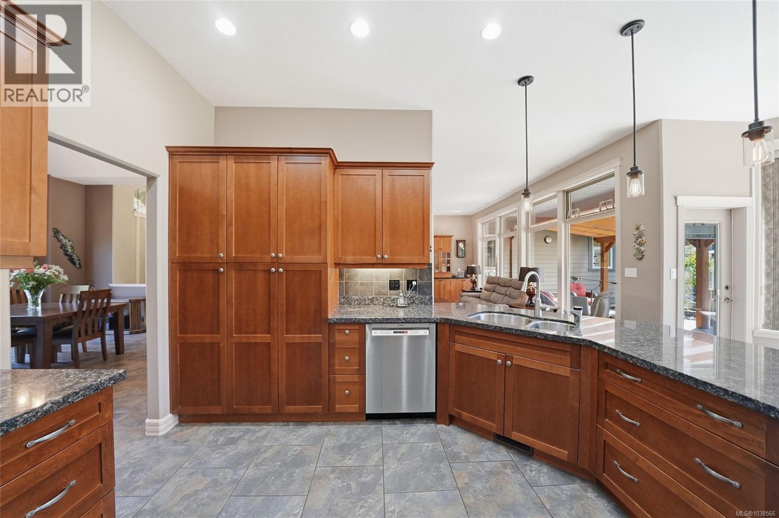 990 View Rd - 25