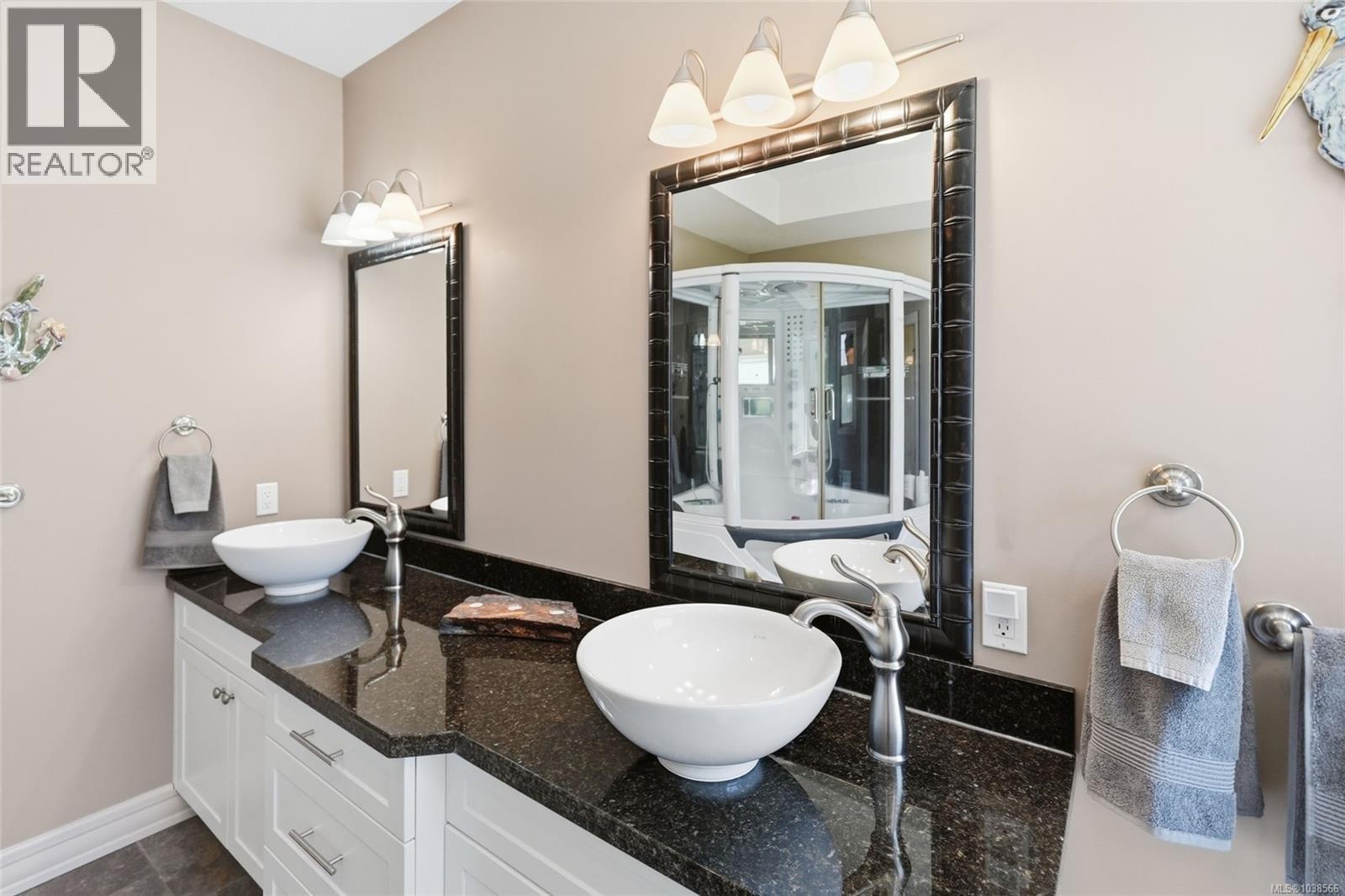 990 View Rd - 40