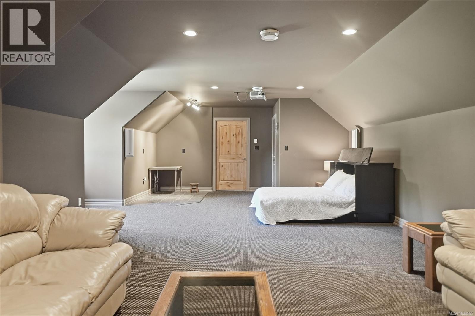 990 View Rd - 42
