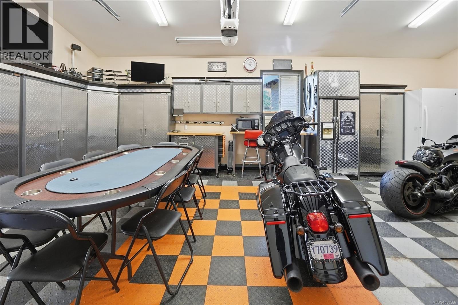990 View Rd - 47