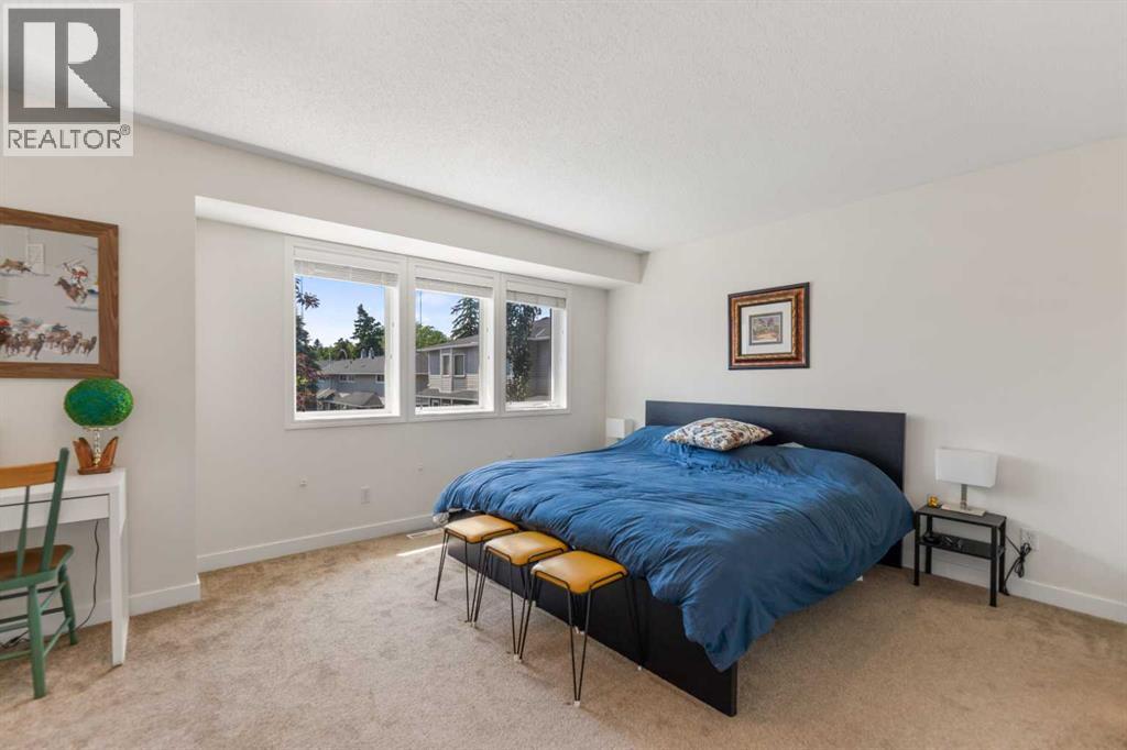 472 Regal Park NE - 18