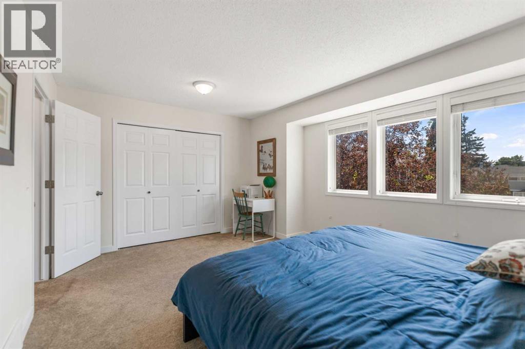 472 Regal Park NE - 20