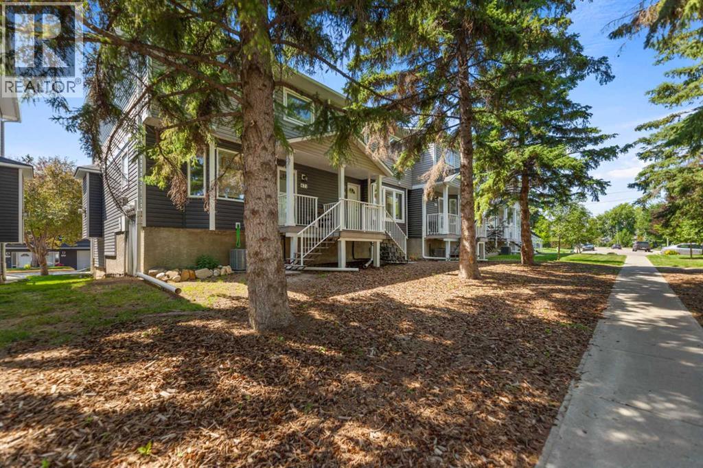 472 Regal Park NE - 30