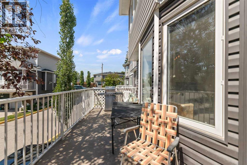 472 Regal Park NE - 17