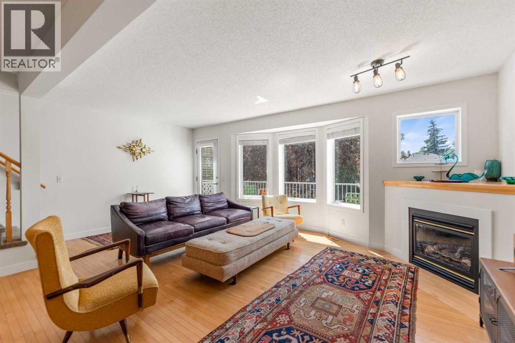 472 Regal Park NE - 8