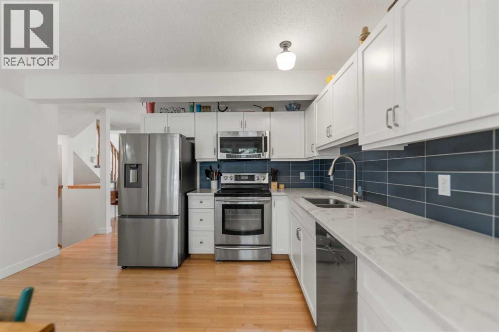 472 Regal Park NE - 14