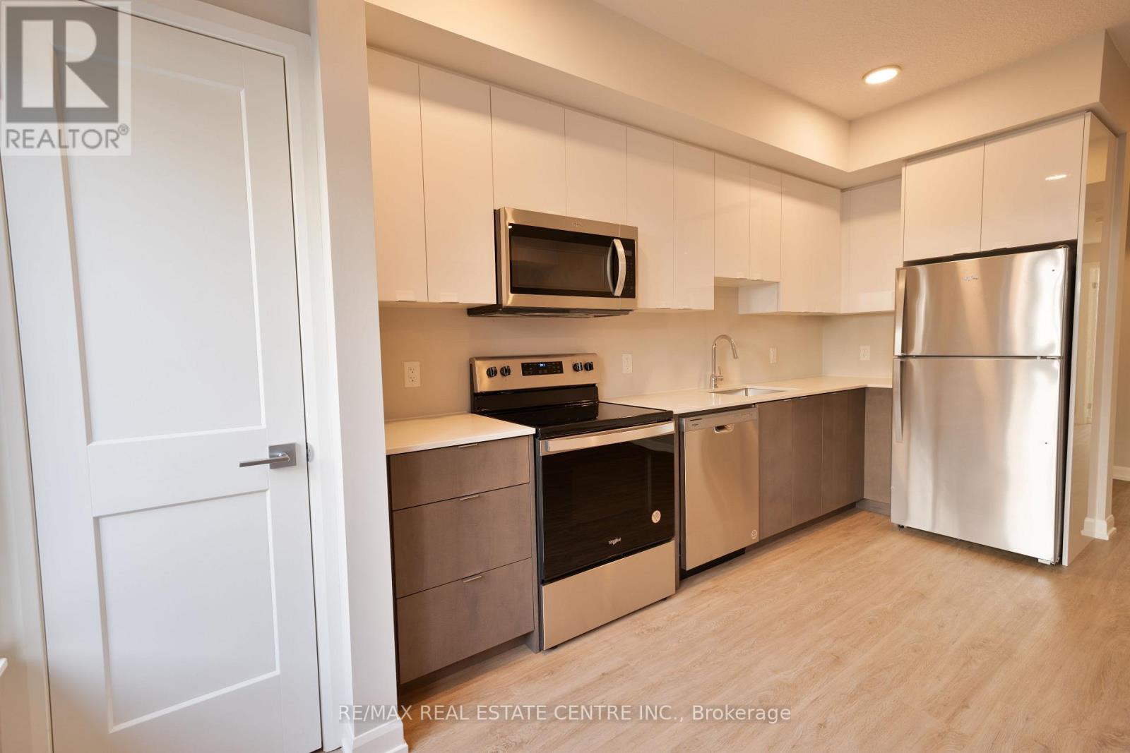 #117 708 WOOLWICH STREET - 11