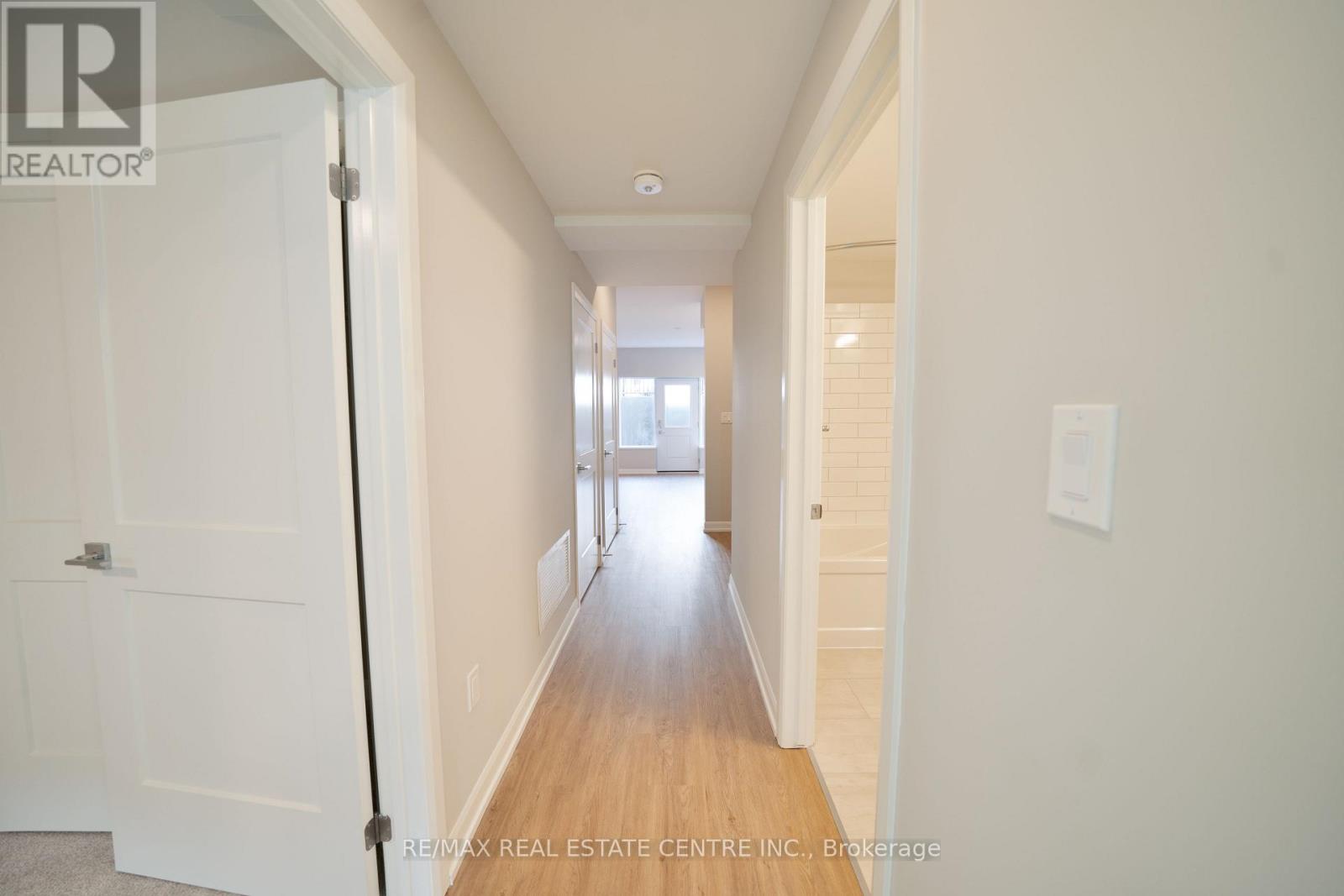 #117 708 WOOLWICH STREET - 17