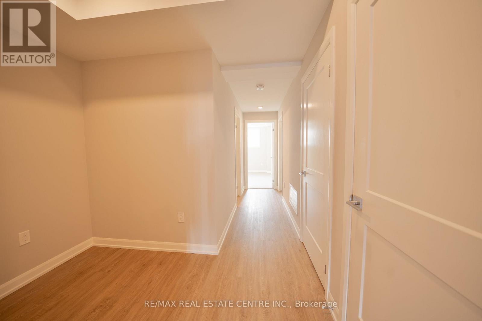 #117 708 WOOLWICH STREET - 18