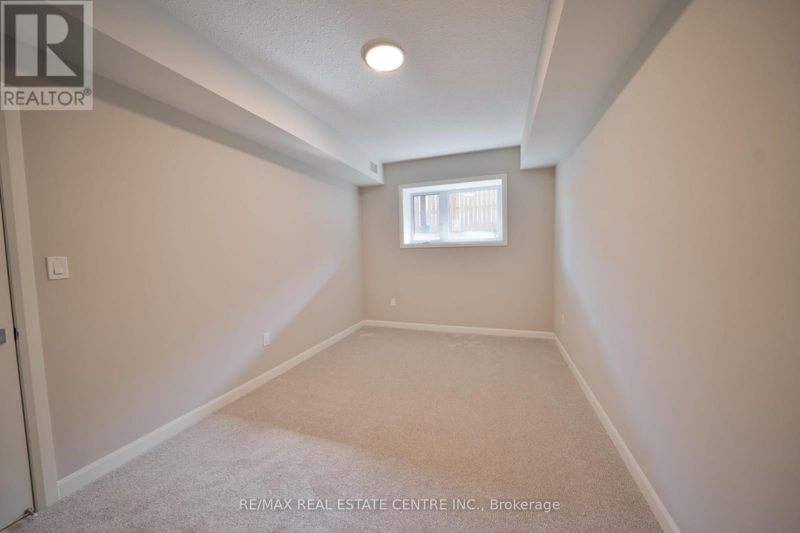 #117 708 WOOLWICH STREET - 25