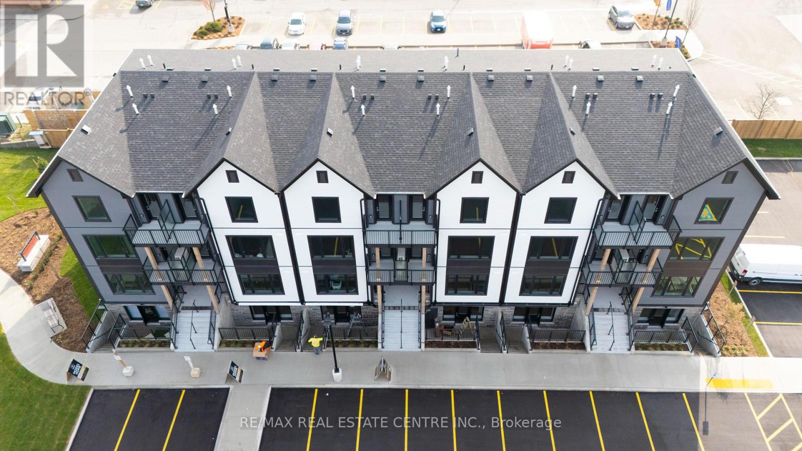 #117 708 WOOLWICH STREET - 5