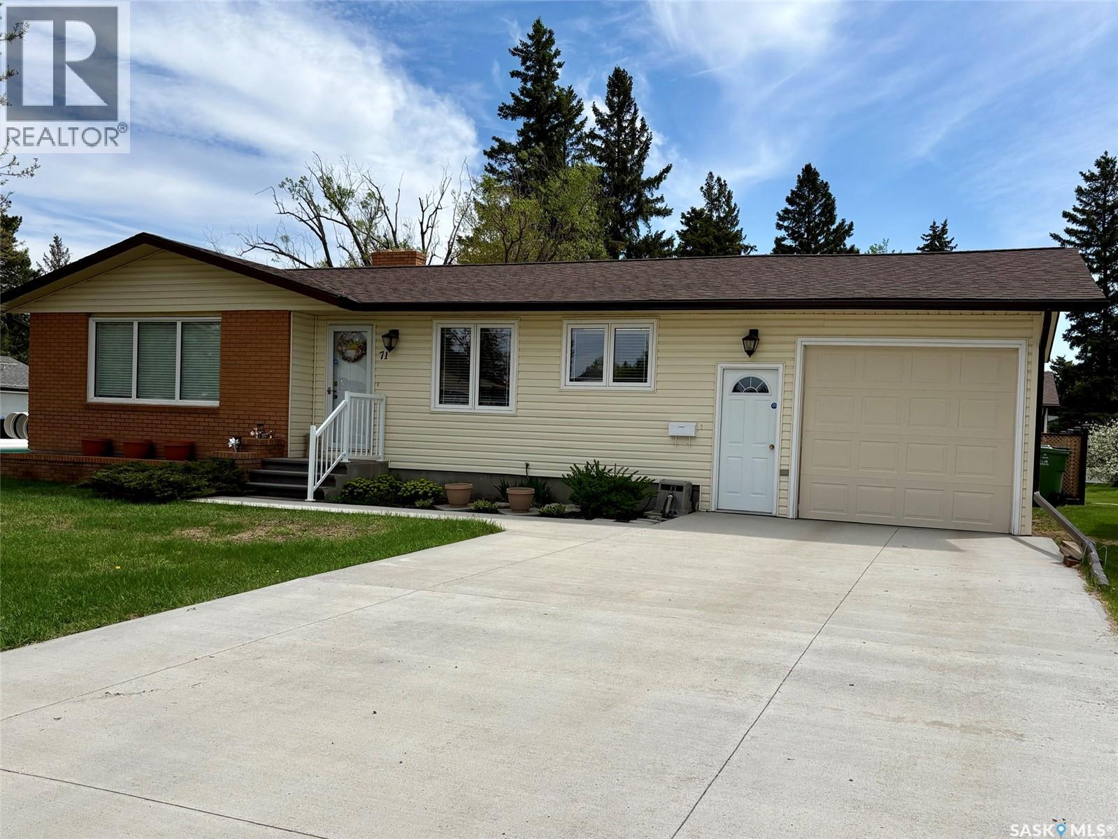 71 Dalebrooke DRIVE - 2