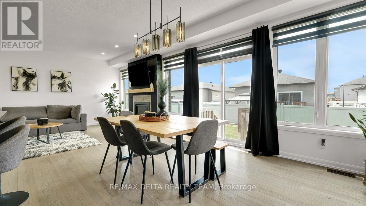 1269 DIAMOND STREET - 16