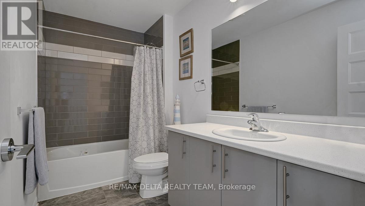 1269 DIAMOND STREET - 37