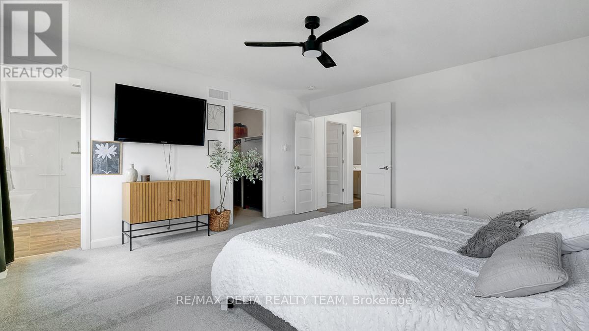 1269 DIAMOND STREET - 31