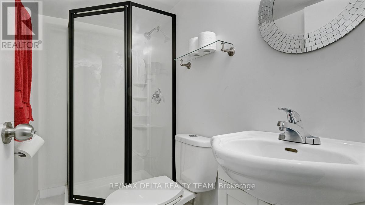1269 DIAMOND STREET - 41