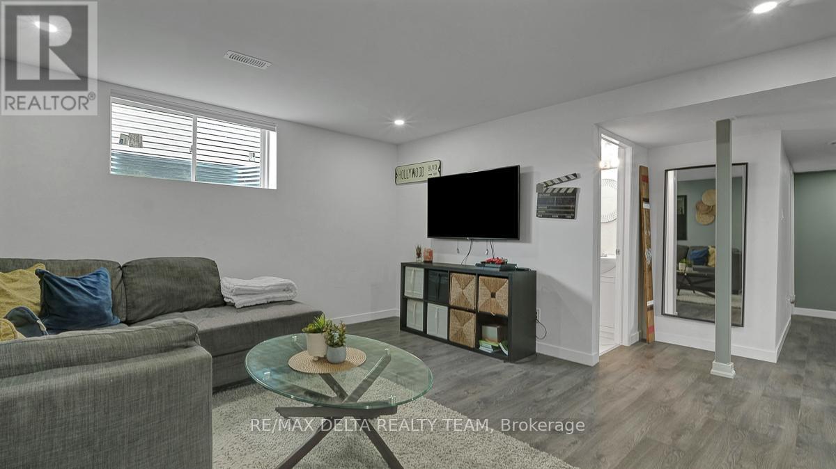1269 DIAMOND STREET - Image 43