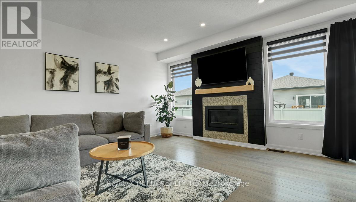 1269 DIAMOND STREET - 9