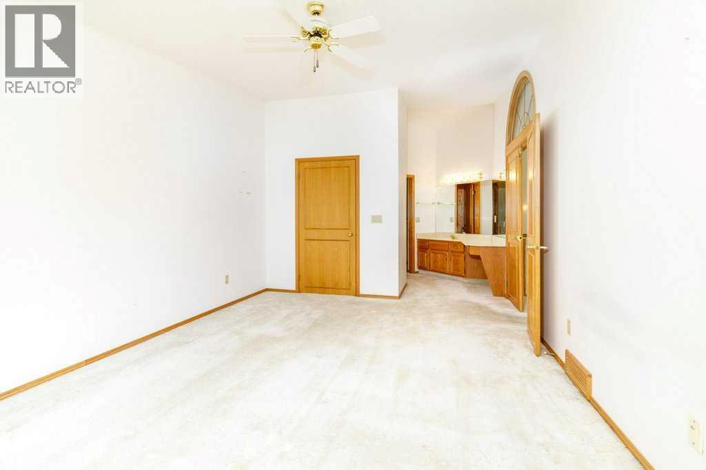 #11 4700 Fountain Drive - 15