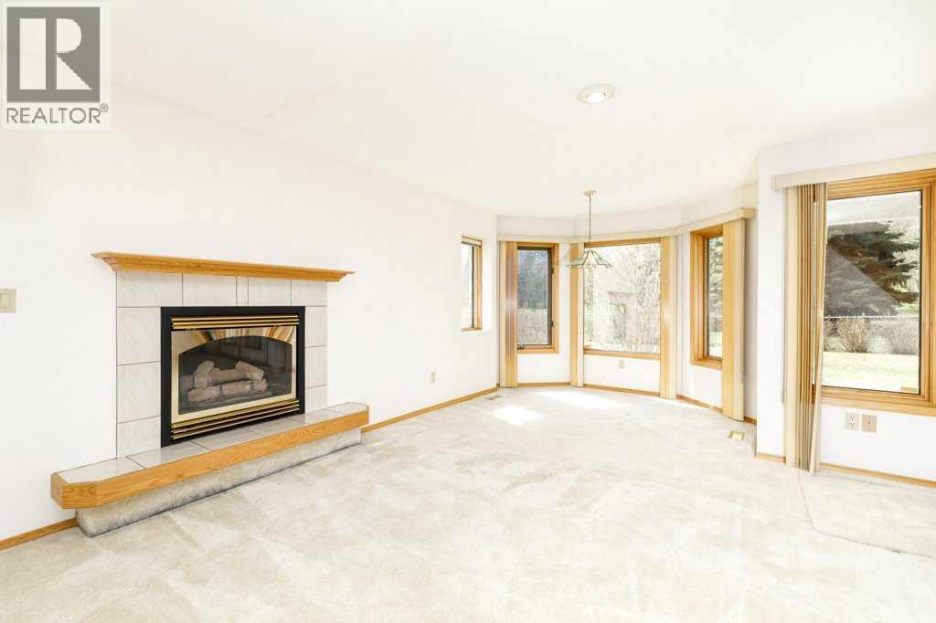 #11 4700 Fountain Drive - 27