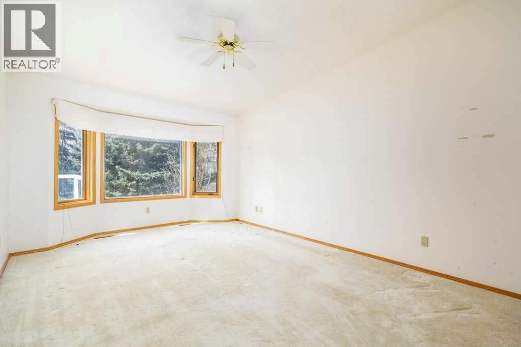 #11 4700 Fountain Drive - 14