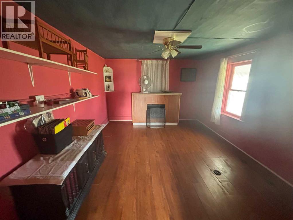 134004 Range RD 223 - 38