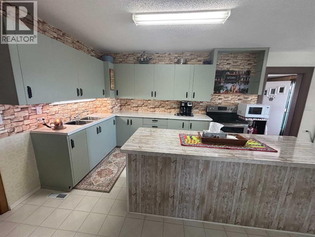 134004 Range RD 223 - 23