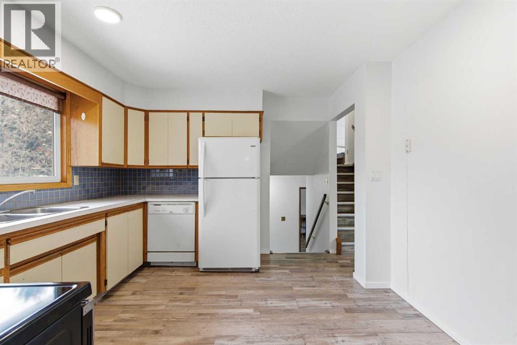 5048 Dalhart Road NW - 16