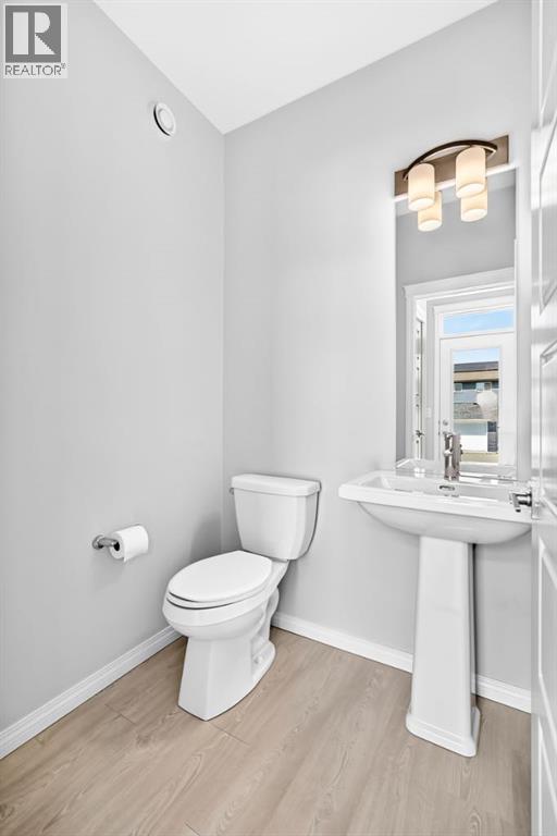 256 Belmont Boulevard SW - 19