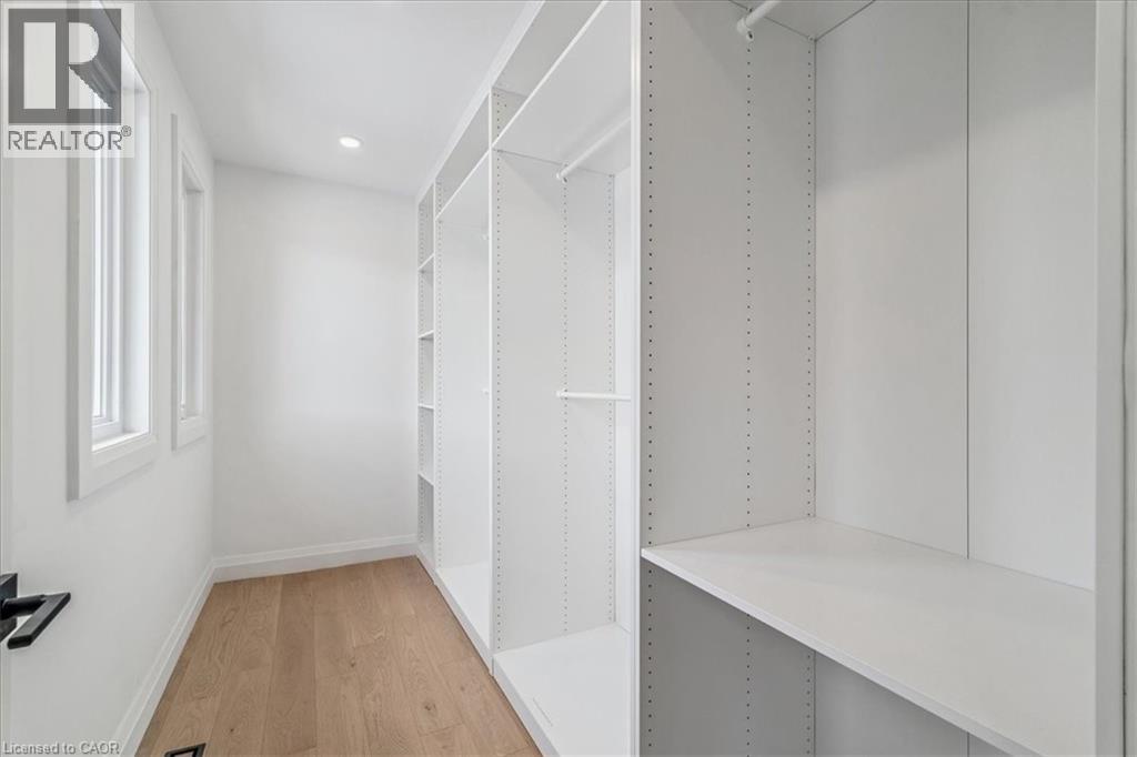 82 MARILYN Street - 24