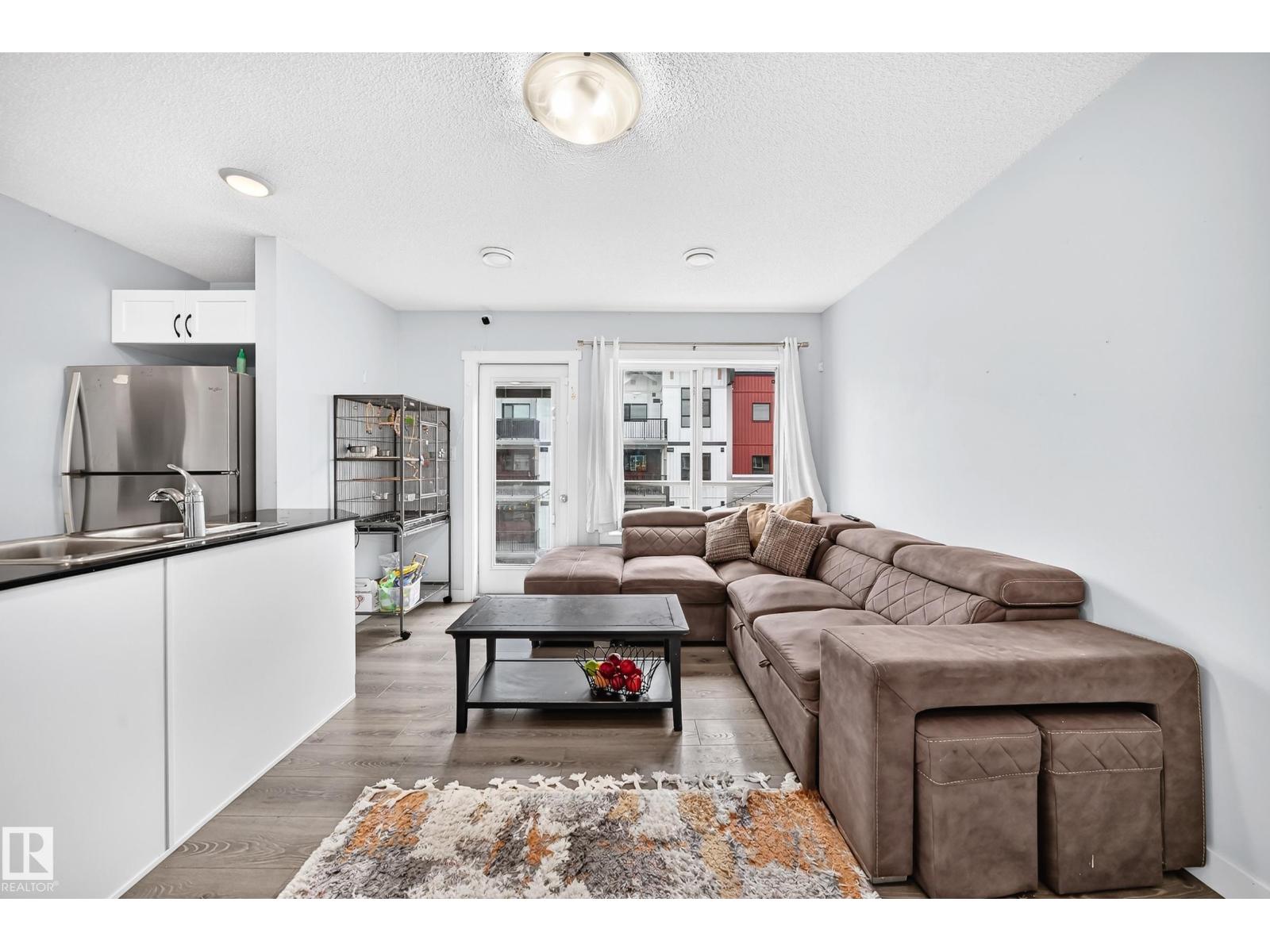 #72 1530 Tamarack BV NW - 24