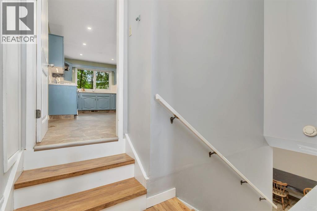 5215 52 Avenue - 15