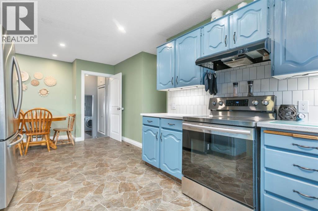 5215 52 Avenue - 13