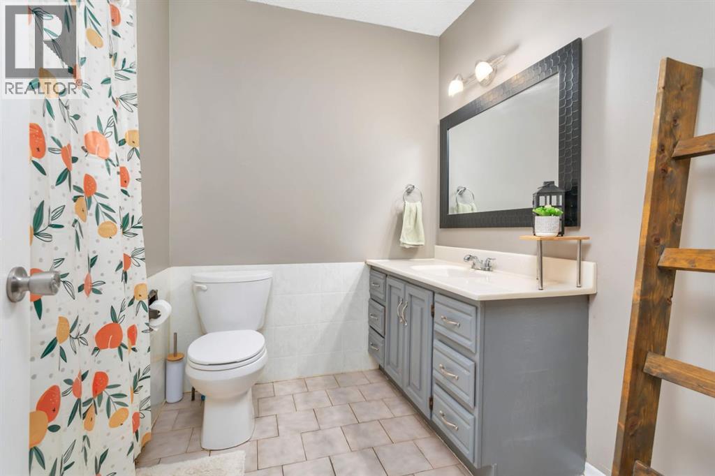 5215 52 Avenue - 26
