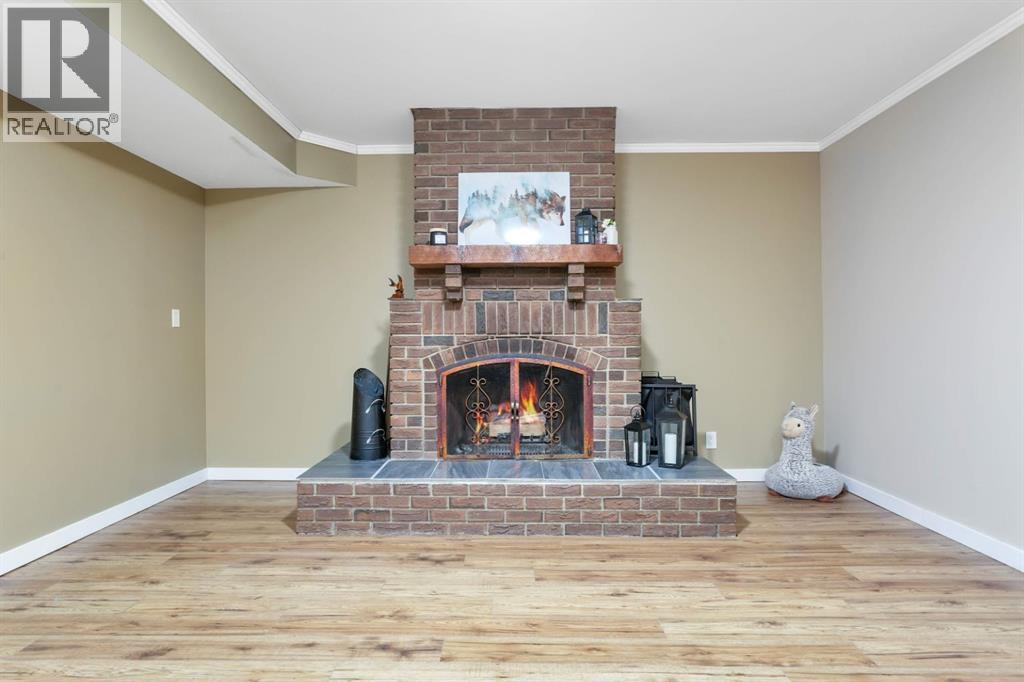 5215 52 Avenue - 31