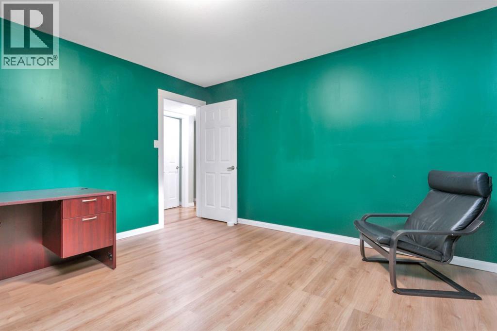 5215 52 Avenue - 37