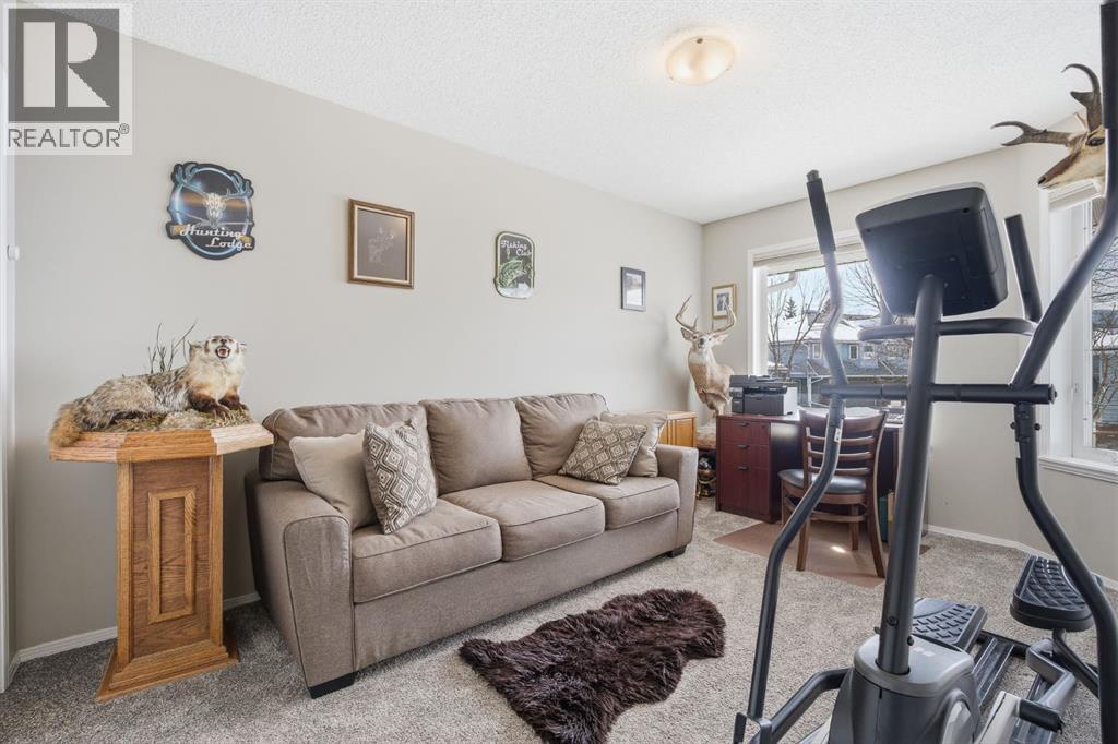 216 Valley Ridge Heights NW - 18